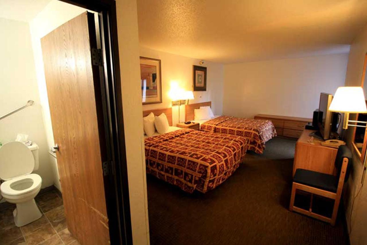 Norwood Inn And Suites - Minneapolis-St Paul Roseville Eksteriør bilde