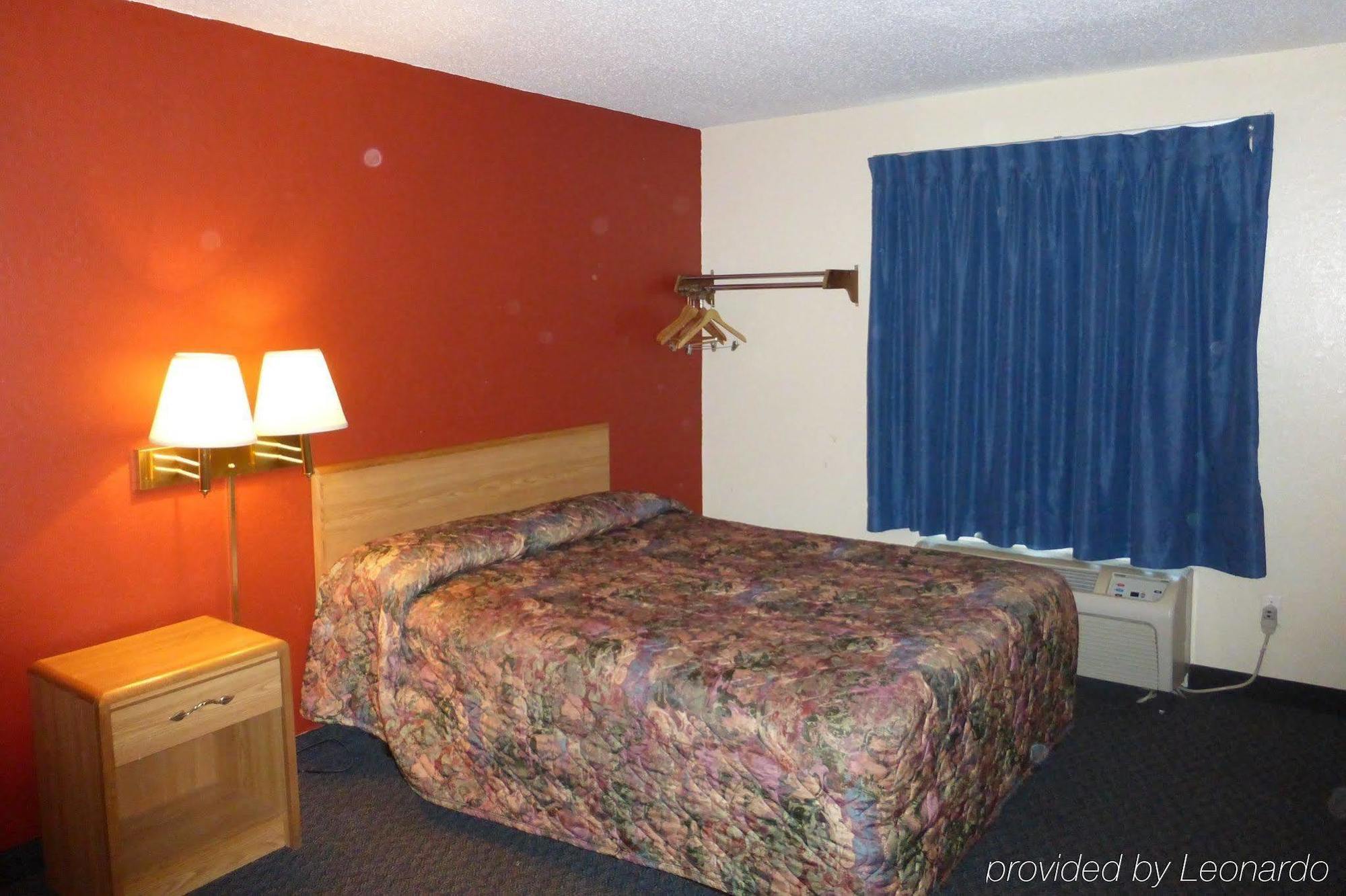 Norwood Inn And Suites - Minneapolis-St Paul Roseville Eksteriør bilde