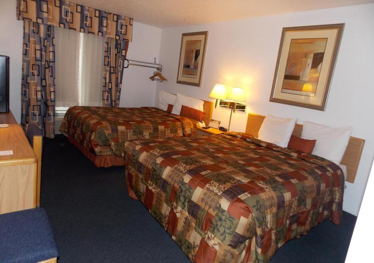 Norwood Inn And Suites - Minneapolis-St Paul Roseville Eksteriør bilde