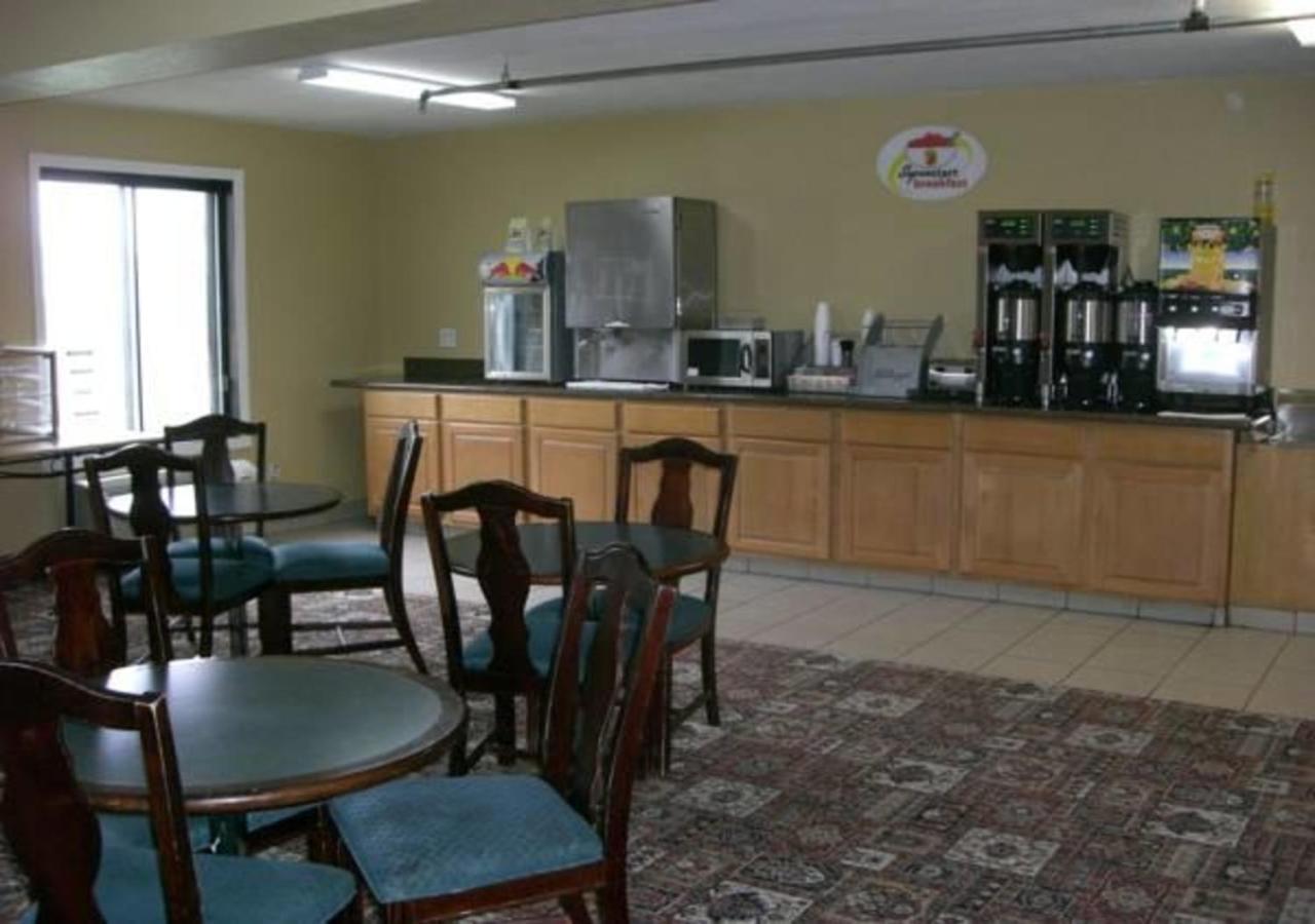 Norwood Inn And Suites - Minneapolis-St Paul Roseville Eksteriør bilde